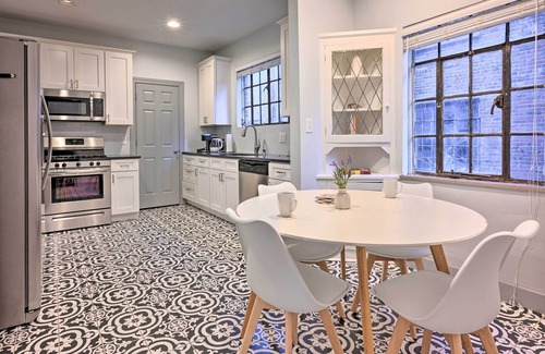 Detroit Apartamento | Detroit Vacation Rental: 8 Mi to Downtown!