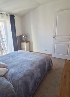 Puget-sur-Argens Apartamento | Deux pièces 40 m2 au cœur du village
