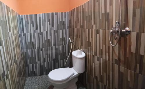 Bayan Casa | Dev Guesthouse and Restaurant