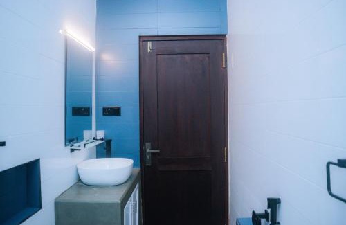 Kesbewa Casa | Dev Holiday Bungalow