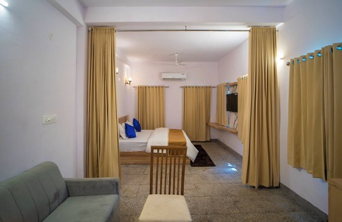 Udaipur City Centre Hotel | Devdarshan Hotel And Restaurant