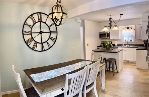 Baraboo Casa | Devil's Lake Cottage - Family Friendly a block from State Park Entrance! Skiing