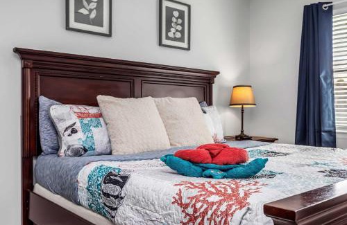 Mary Esther Casa | Deville Quarters Family Pet Friendly Fire Pit by the Beach