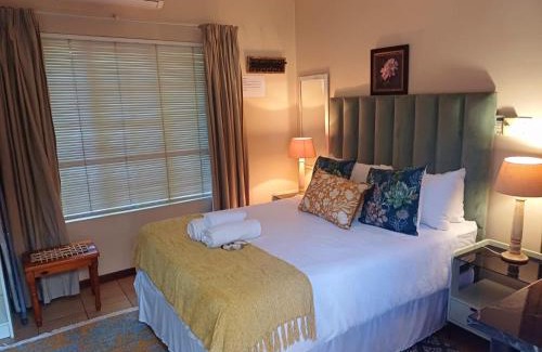 Pietermaritzburg Cama Y Desayuno | Devine Stay- Pmb