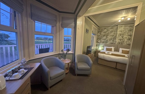 Eastbourne Casa | Devonia Express