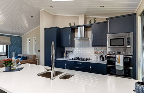 Penally Chalet De Esquí | Dewin Bach - Luxury Lodge, Hot Tub, Close to Beach