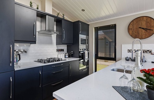 Penally Chalet De Esquí | Dewin Bach - Luxury Lodge, Hot Tub, Close to Beach