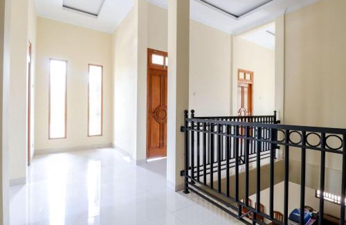 Bantul Casa | Dewisri Homestay
