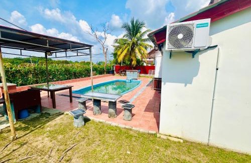 Alor Gajah Casa | DFaro 5R Pool Villa
