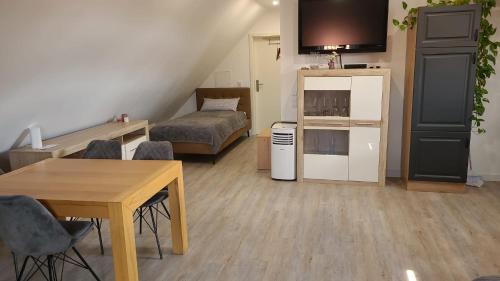 Wiefelstede Apartamento | DG VerWohn