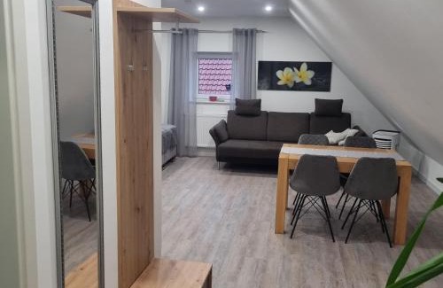 Wiefelstede Apartamento | DG VerWohn