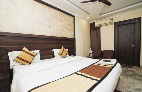 Noida Casa | Dharam Villa Guest House Near Sector 15 Metro Station