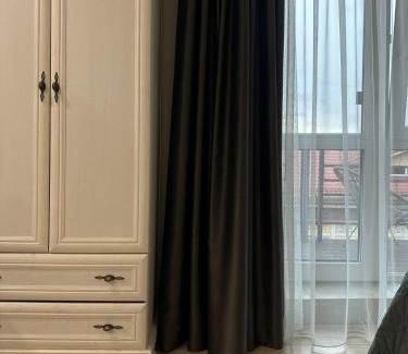 Telsiai Apartamento | DHARMA Stay APARTAMENTAI su terasa ir vaizdu į miestą