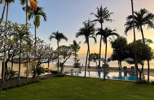 Amed Complejo | DHAUTEYA VILLA