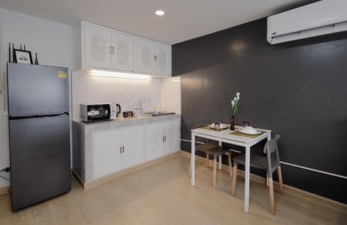 Ban Mai Apartamento | DHIresidence at Impact,Muangthongthani