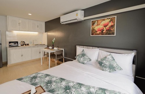 Ban Mai Apartamento | DHIresidence at Impact,Muangthongthani