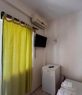 Borsh Casa | Dhoma Plazhi Husi