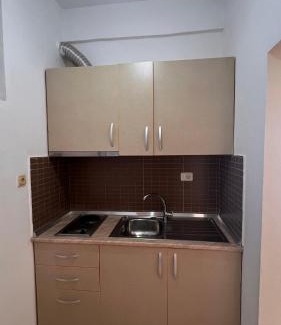 Borsh Casa | Dhoma Plazhi Husi