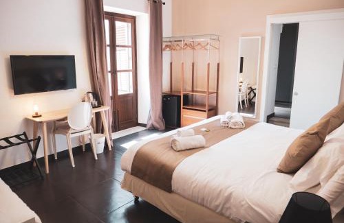 Monte di Pieta Cama Y Desayuno | DhOME B&B