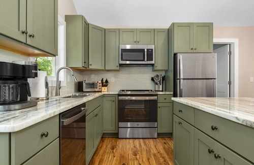 Penrose Casa | Dialed Inn in Hendersonville | 3 Bed, 2 Bath