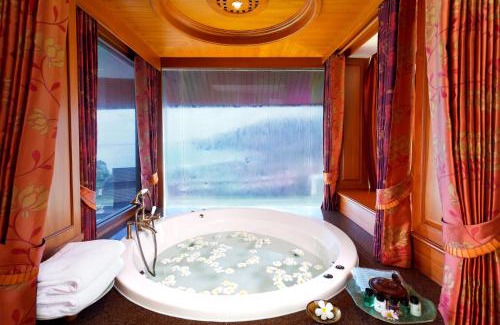 Patong Complejo | Diamond Cliff Resort & Spa, Patong Beach