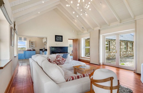 Ballyconneely Casa | Diamond Cottage Mannin luxurious spacious property