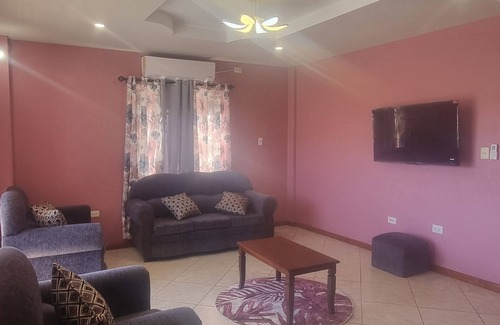 Mt. Pleasant Apartamento | Diamond Cut Villa & Suites