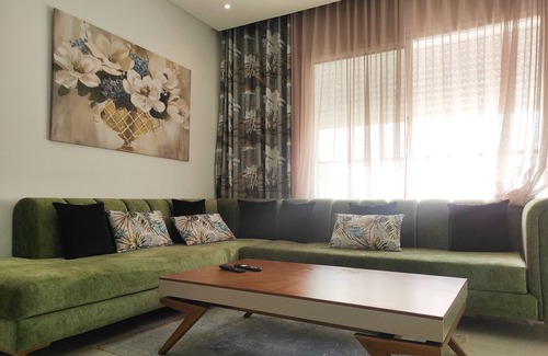 Cite Les Palmeraies Apartamento | Diamond Dreamscape Dwellings