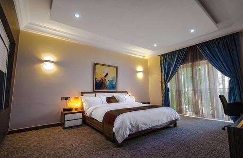 Alimosho Hotel | Diamond Hotel and Suites