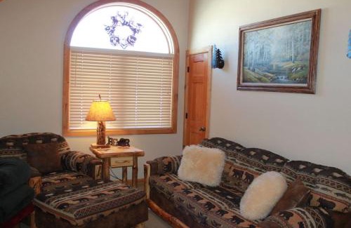 South Fork Casa | Diamond J's Riverside Retreat