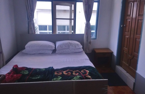 Nyaungshwe Casa | Diamond Star Guest House