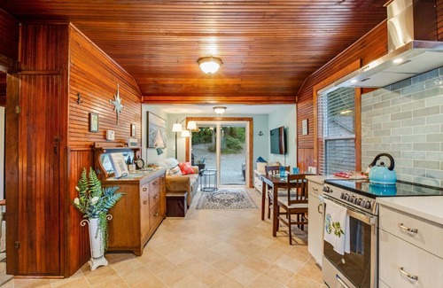 Camano Island Casa | Diamond Sunset Hideaway