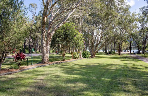 Dunbogan Casa | Diamond Waters Caravan Park