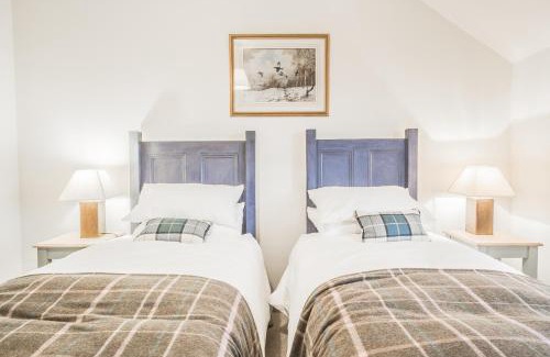 Castle Douglas Casa | Diamonds Laggan