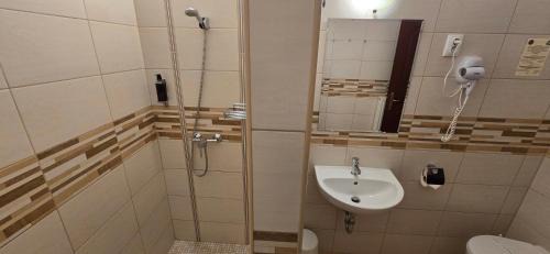 Jozsefvaros Hotel | Diana Club Hotel
