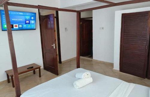 Diani Beach Villa | Diani 2BR Coastal Villa - 4 Mins To The Beach