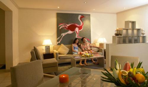 Diani Beach Complejo | Diani Reef Beach Resort & Spa - Your Beachfront Bliss Awaits