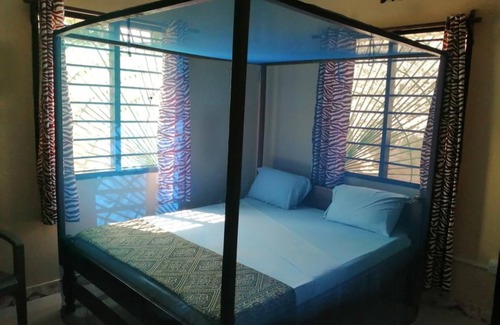 Ukunda Casa | Diani Travelers Guest House