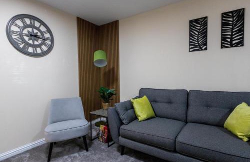 Colchester Casa | Dickenson