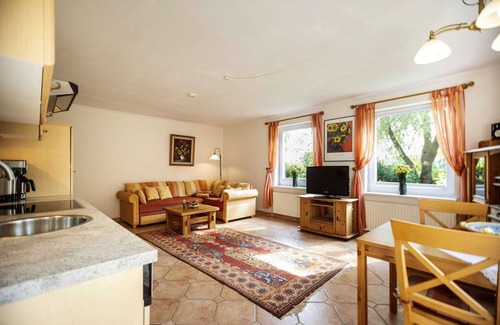 Krummsee Apartamento | Die Ferienwohnung 04 Sonnenschein has a fanced South-West Terrass