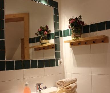 Irdning-Donnersbachtal Apartamento | Die KALSBERGERin Ferienwohnung für Genießer