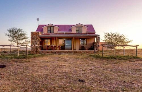 Overberg District Municipality Casa | Die Rooidakhuis