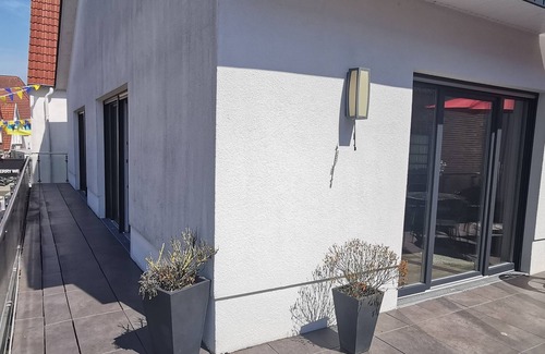 Esens Apartamento | Die Terrassenwohnung " City " Mitten in Esens Verfügt Über 150qm Wohnfläche