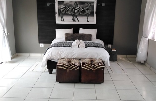 Gobabis Casa | Die Windpomp Guesthouse