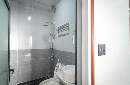 Phuong 10 Hotel | Dieu Thong Hotel