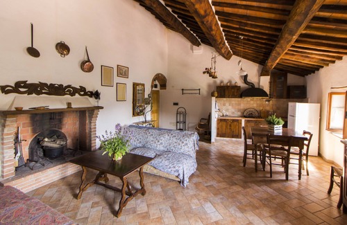 Sassetta Casa | Hotel difuso "Le Dame del Borgo" - Apartamento Alfreda