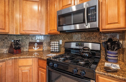 Palm Springs Casa | DIHP & New Polo Retreat - Elegant 4BR with Pool/Spa