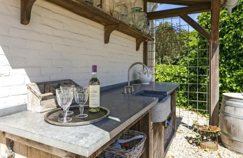 Ouddorp Casa | Dijkstelweg 30 - Ouddorp NOT INTENDED FOR COMPANY OR WORK-RELATED STAYS