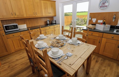 Penycwm Cabaña | Dill Cottage, NEWGALE