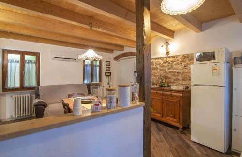 Sant'Ambrogio di Valpolicella Apartamento | Dimora Laura - Romantico con stufa a legno